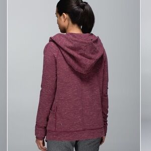 Lululemon Find Your Centre Wrap
Heathered Marled Rust Berry